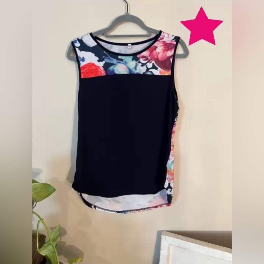 Navy & floral tank size L